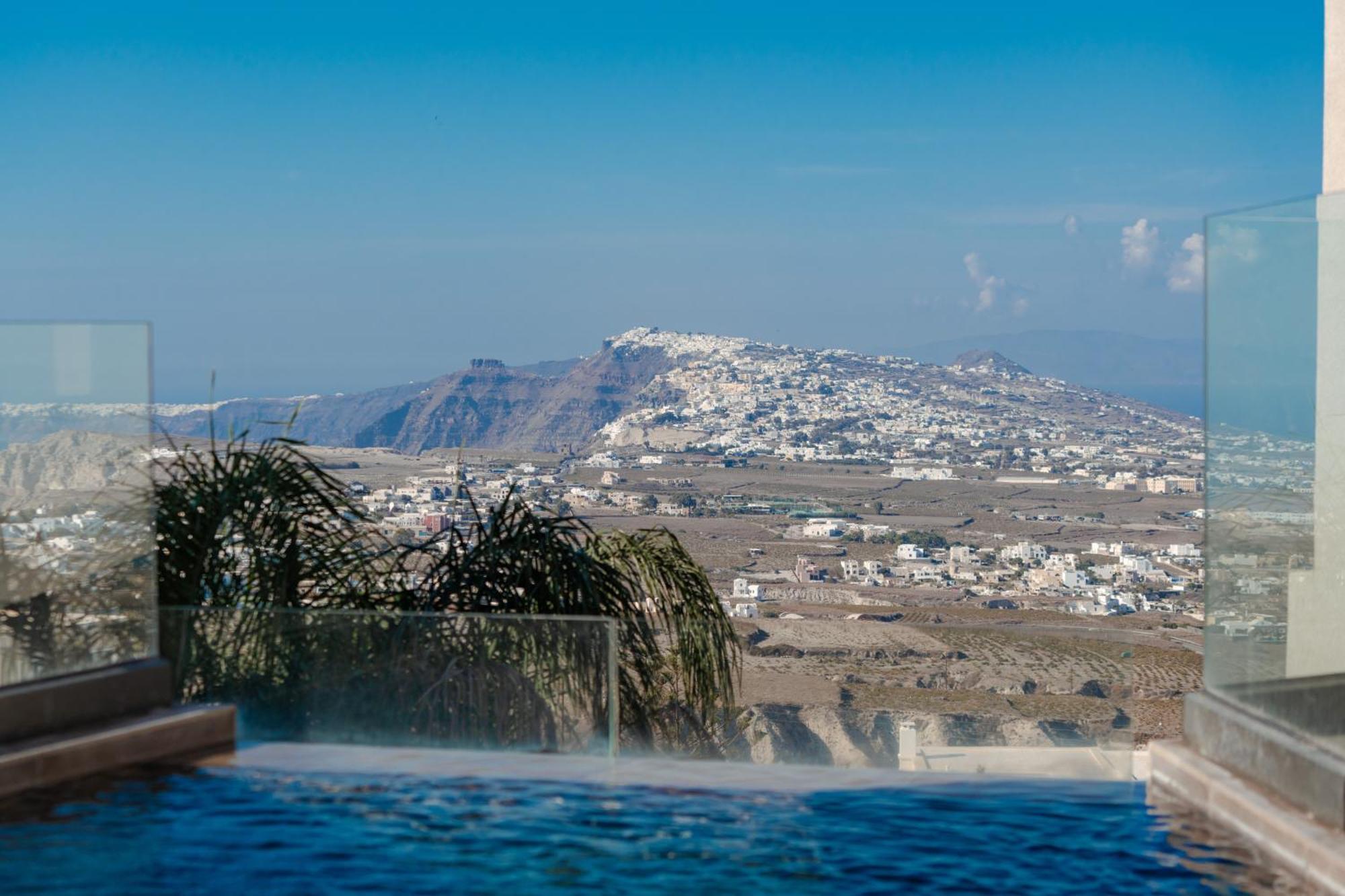 Apikia Santorini Hotel Pýrgos Екстериор снимка